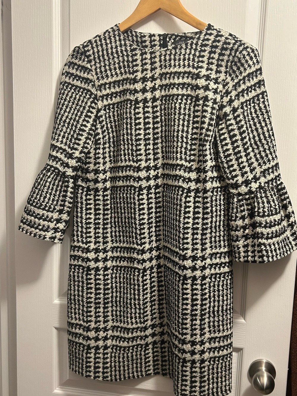 NWT ZARA Woman Black White Plaid Tweed Bell Sleeve Shift Dress Size XS